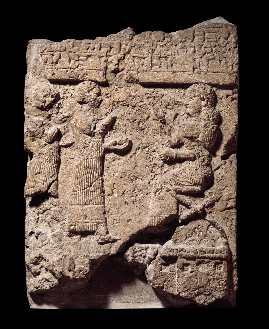 Mesopotamia: Musasirin ryöstön aikana saalistavien kirjanoppineiden kalkkikivireliefi. Sargon II:n palatsista Khorsabadissa (Khunsabad). 710 eaa. Aurinko 0,64x0,47 m Pariisi, musee du louvre tekijältä Mesopotamian Mesopotamian
