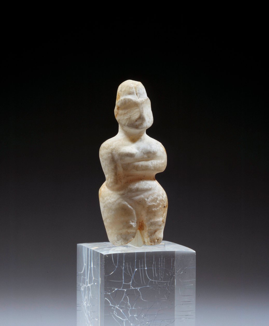 Mesopotamia: naisellinen albasteripatsas Tell es Sawwanin hautausmaalta. 5800-5500 eaa. Pariisi, Louvre-museo tekijältä Mesopotamian Mesopotamian