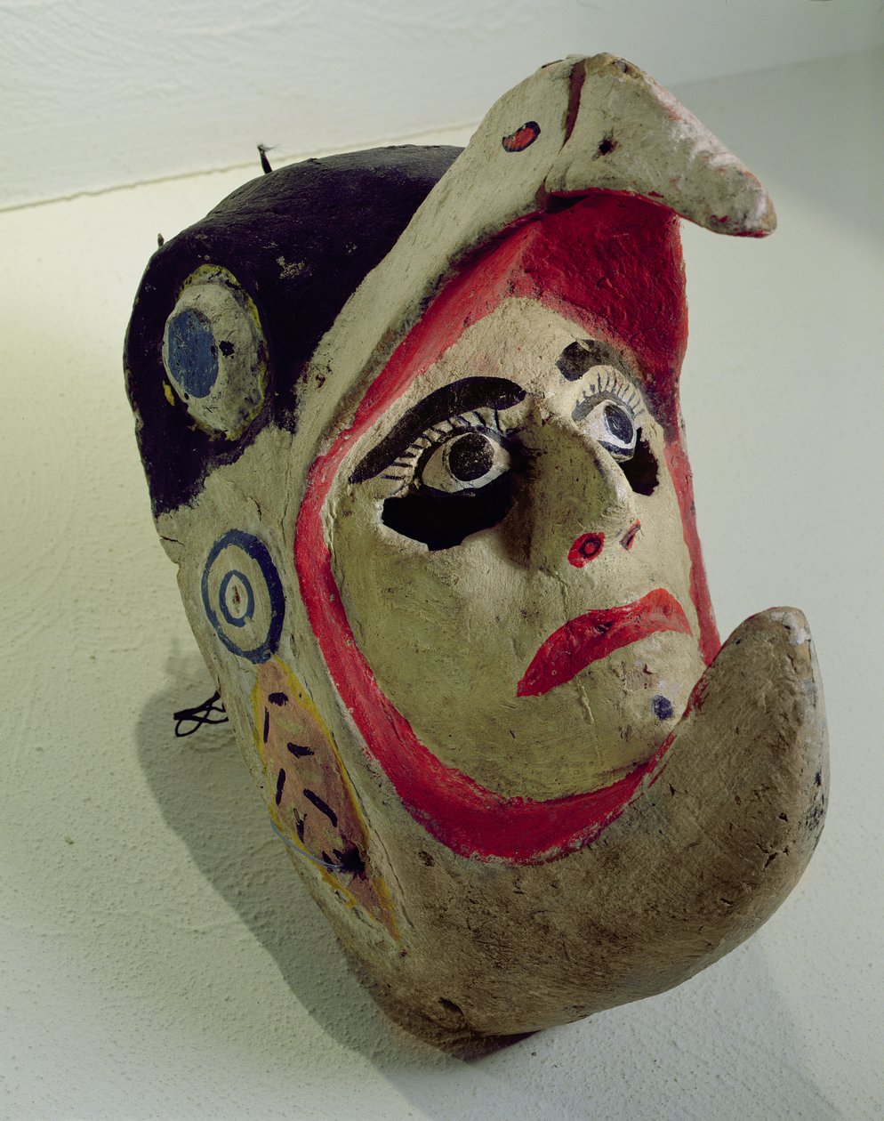 Eagle Warrior -naamio (maalattu puu) tekijältä Mexican School