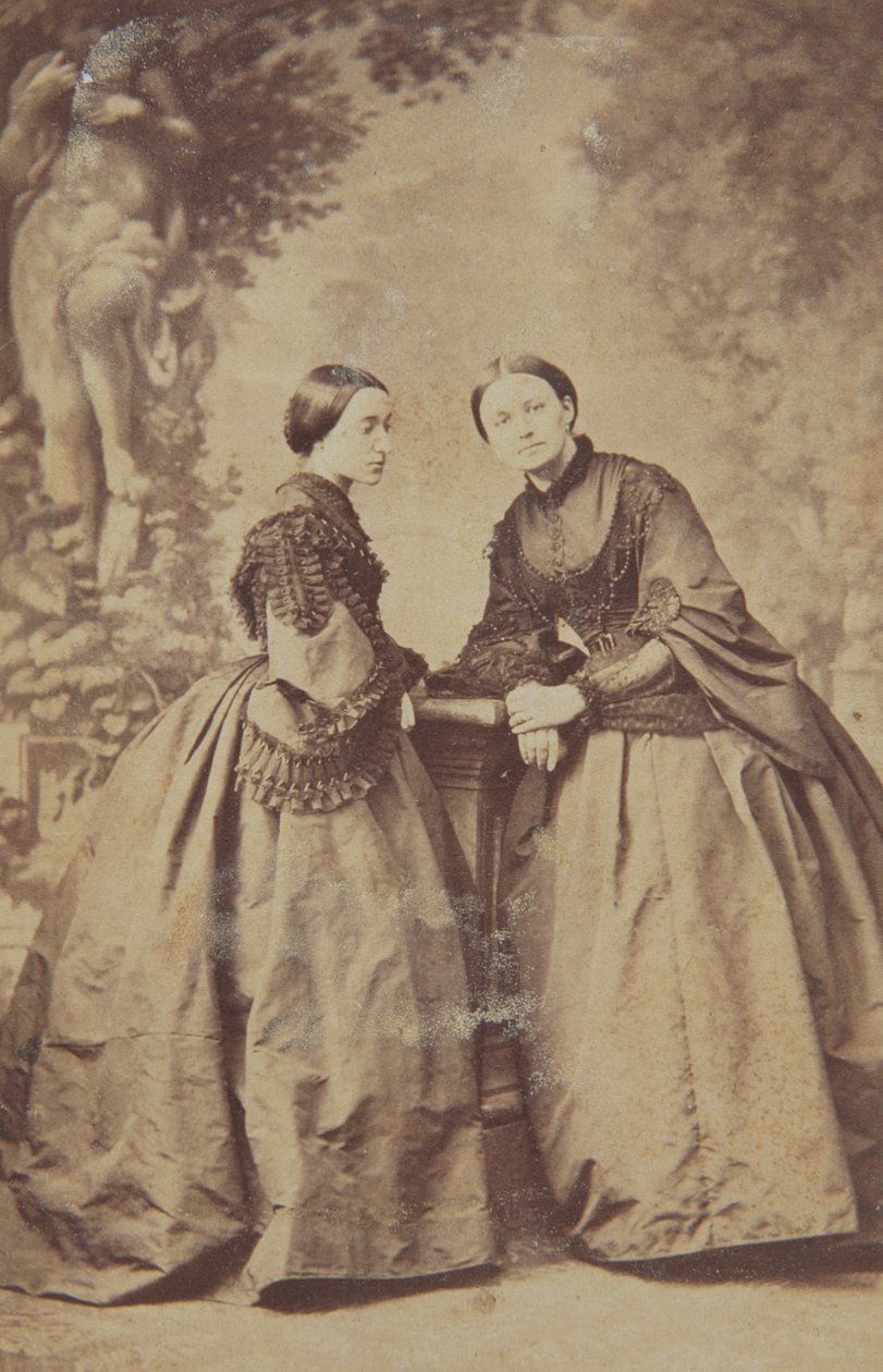 Kreivitär Isabella Dzialynska (o.s. Czartoryska) ja prinsessa Marie Czartoryska (o.s. Grocholskich). tekijältä Meyer and Pierson