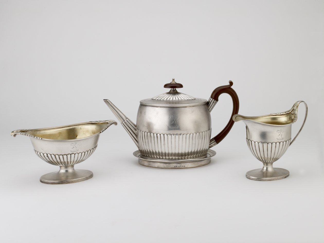 Teekannu ja jalusta, kermakannu, sokerikulho, 1794-1795 (hopea) tekijältä Michael and Scofield, John Plummer