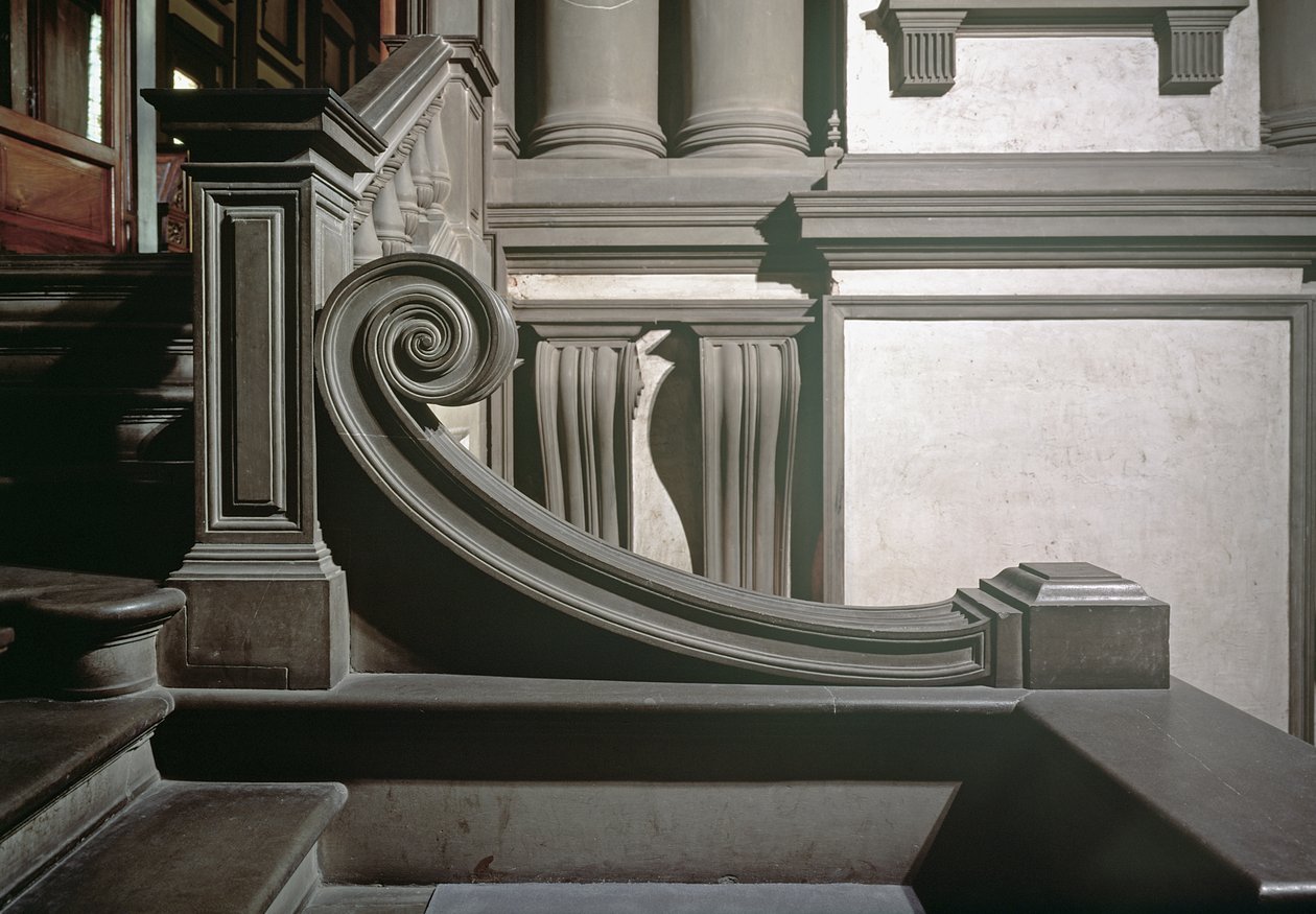 Sisääntuloaula, yksityiskohta Michelangelon vuosina 1524-34 suunnittelemasta portaikosta, jonka Bartolomeo Ammannati 1511-92 viimeisteli vuonna 1559. kuva tekijältä Michelangelo Buonarroti