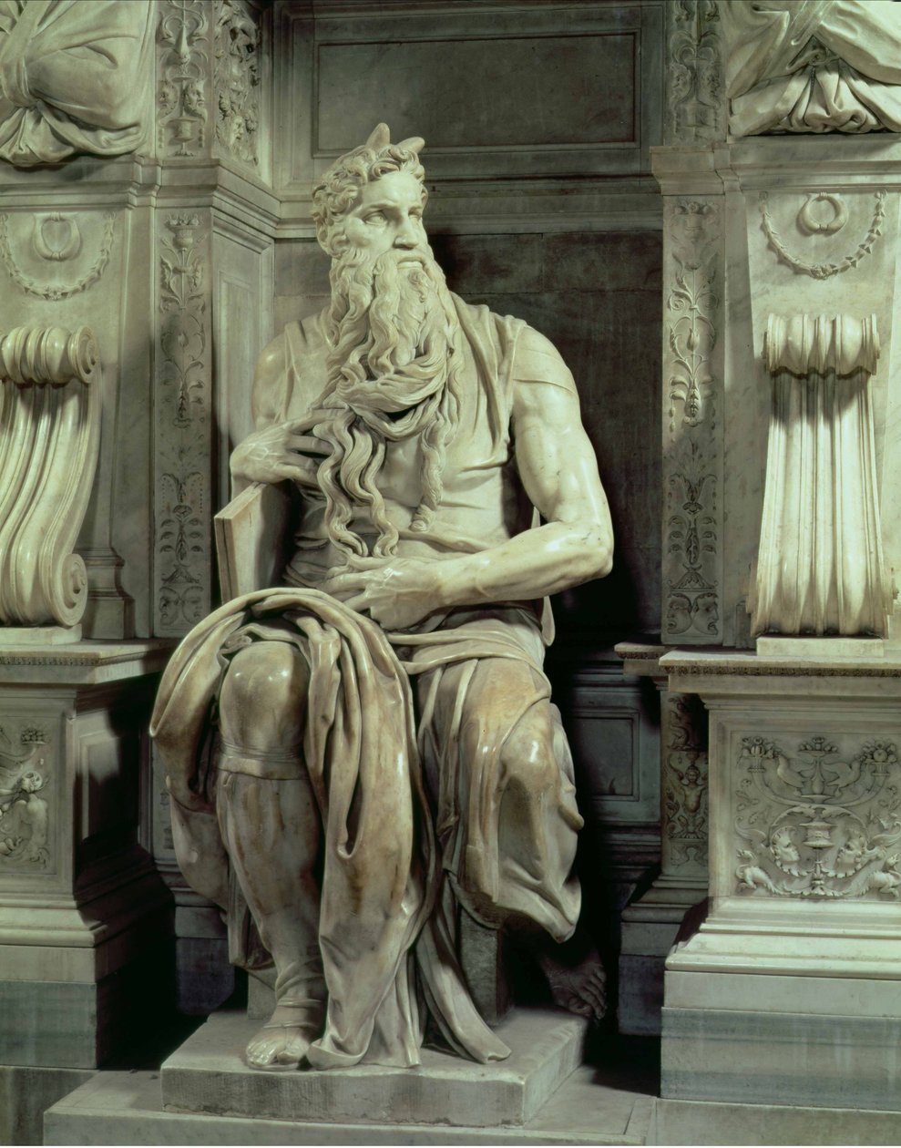 Paavi Julius II:n hauta 1453-1513 Mooseksen yksityiskohta, 1513-16 marmori tekijältä Michelangelo Buonarroti
