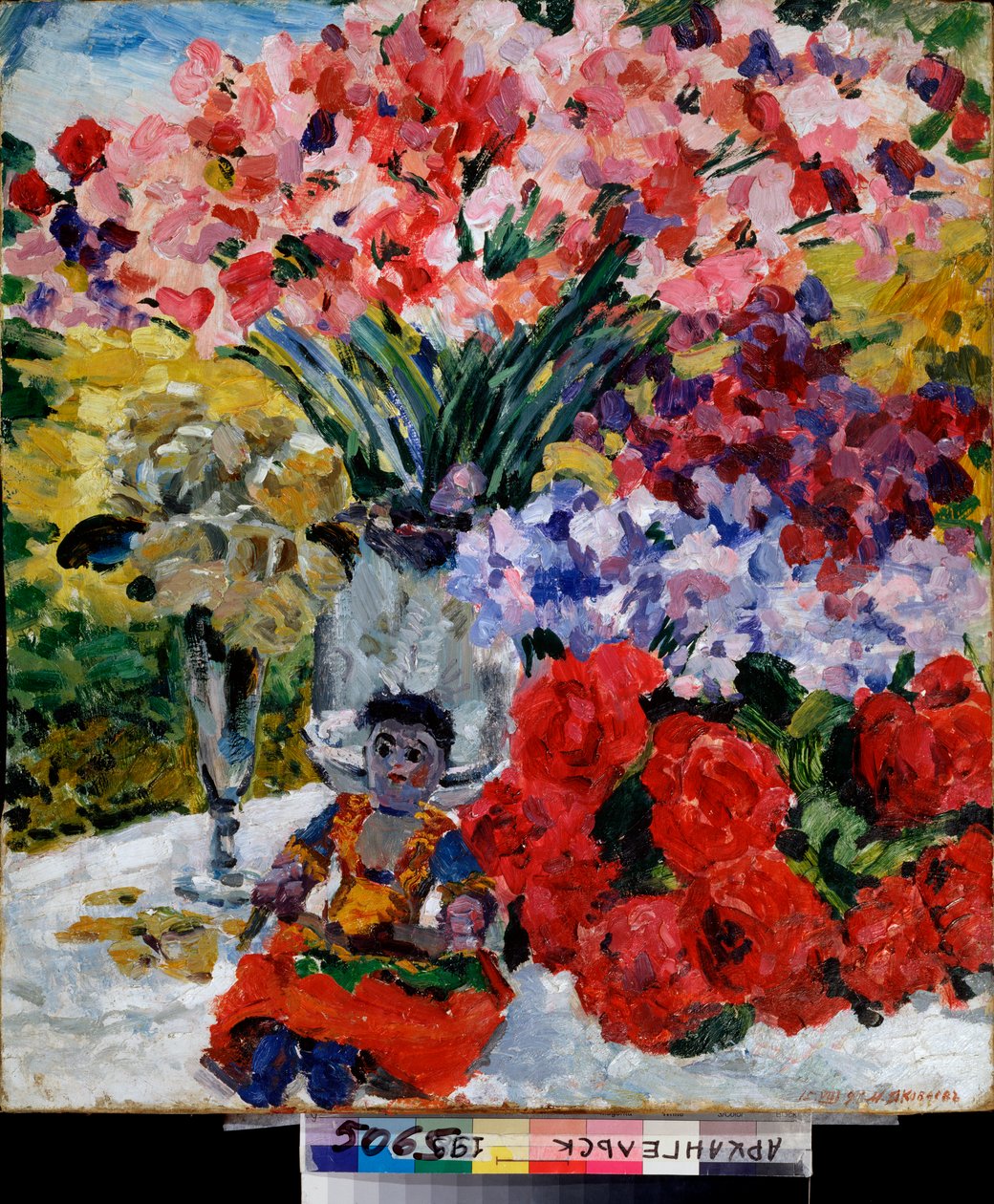 Kukat ja nukke - Mihail Nikolajevitš Jakovlevin (1880-1942) maalaus öljy kankaalle tekijältä Mikhail Nikolayevich Yakovlev