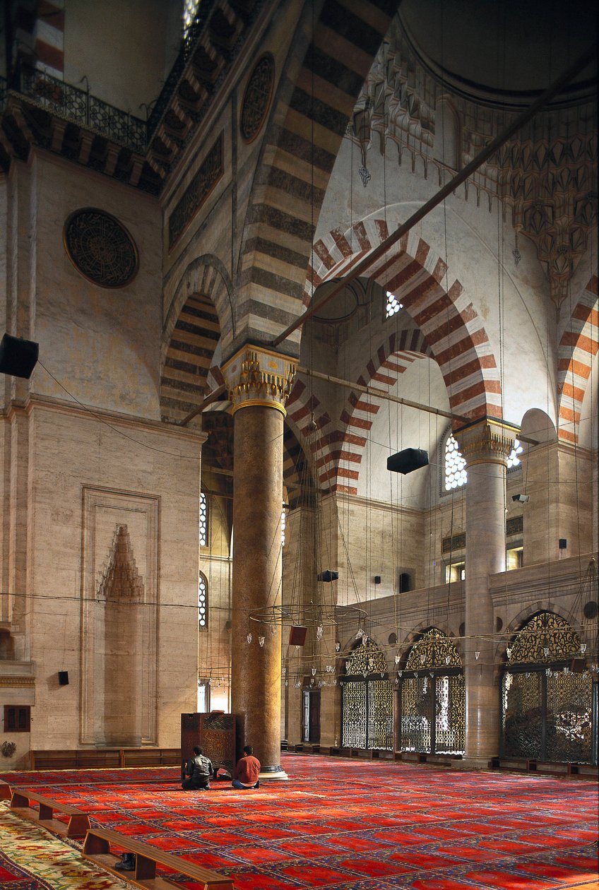 Süleymaniye-moskeijan sisätilat tekijältä Mimar Sinan