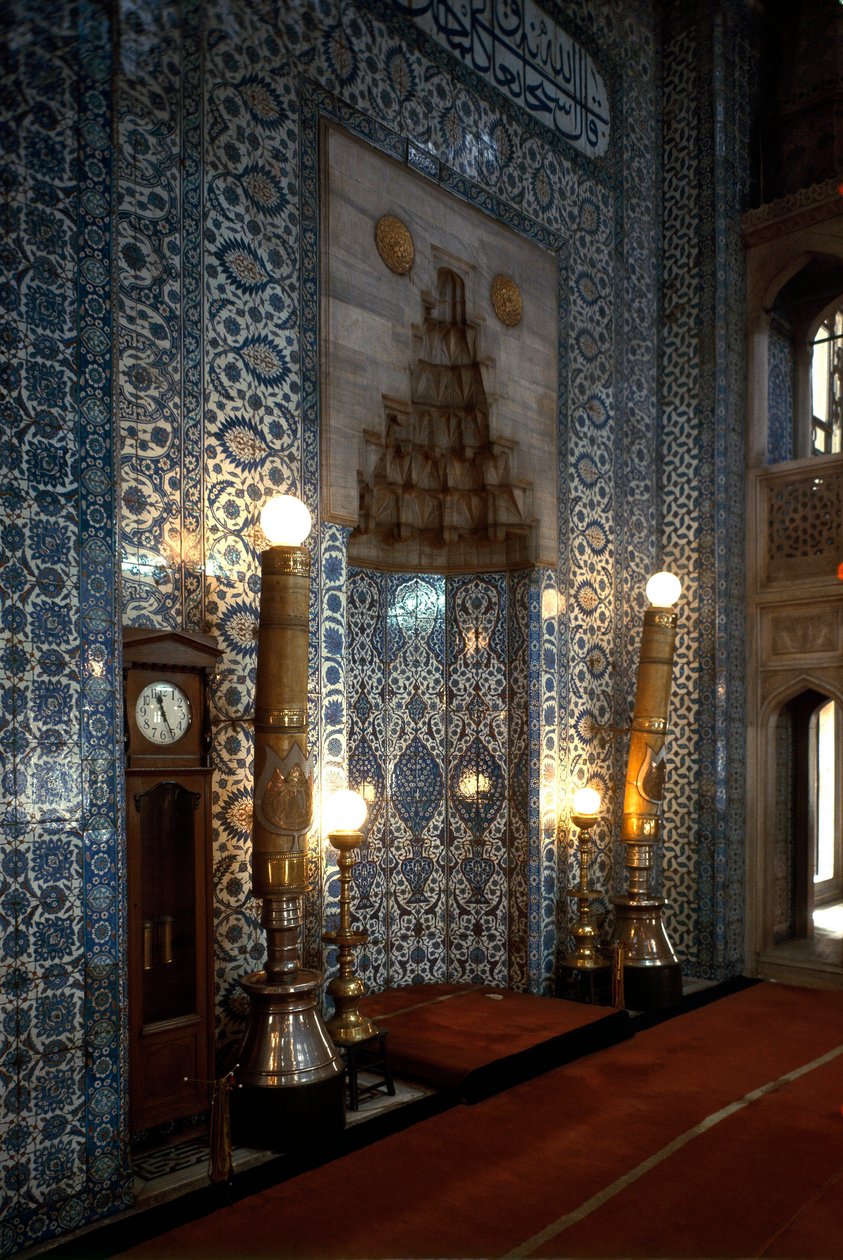 Rustem Pashan moskeijan sisäkuva (1560-1564) tekijältä Mimar Sinan