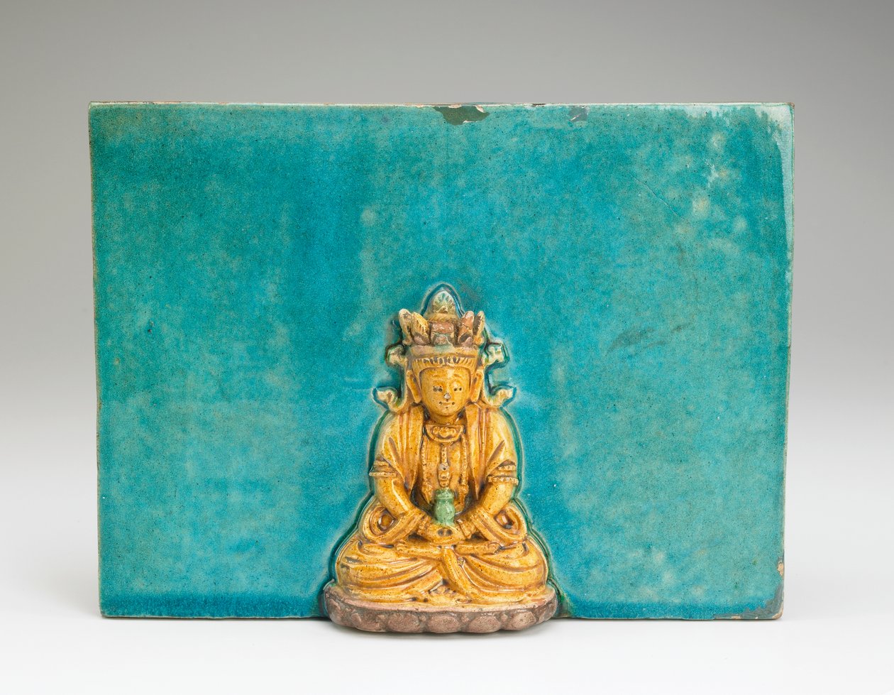 Laatta Buddha Amitabhan hahmolla (keraaminen) tekijältä Ming Dynasty Chinese School