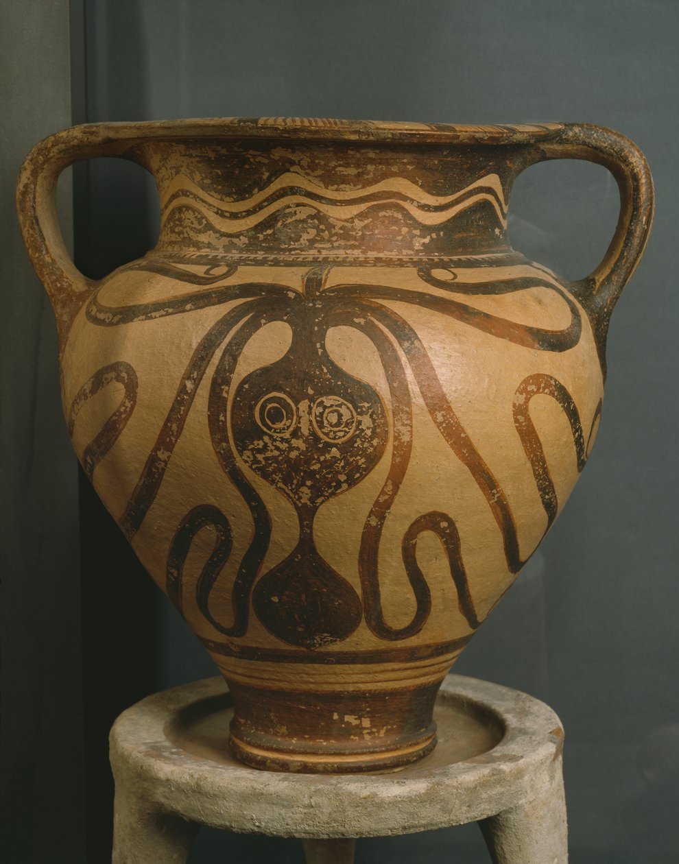 Mustekalakuvioinen kraatteri, Ligortynos, Messara, Kreeta, myöhäinen minolainen ajanjakso III A - III B, n. 1400-1200 eKr. (maalatut keramiikka) tekijältä Minoan