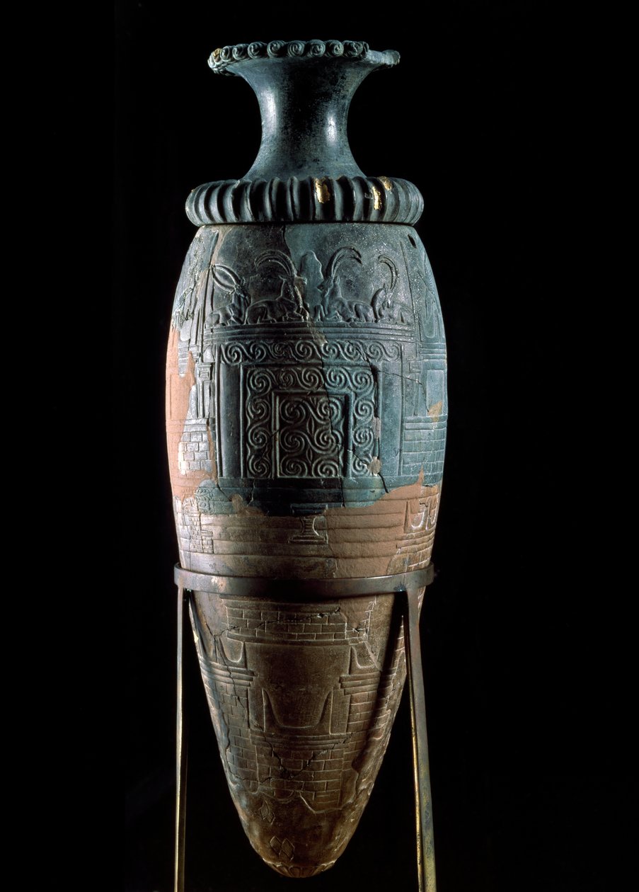Minolainen taide: rhyton tai rhyton tai rhyton (laitemaljakko) vihreässä kivessä. Zakrosista, Kreetalta. Heraklion, arkeologinen museo tekijältä Minoan