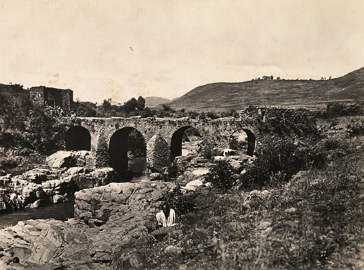 Imperiumin rakentaminen fasistisella aikakaudella: portugalilainen silta Gondarissa, Etiopiassa, 9.5.1936 (b/w kuva) tekijältä Modestino Baldinetti
