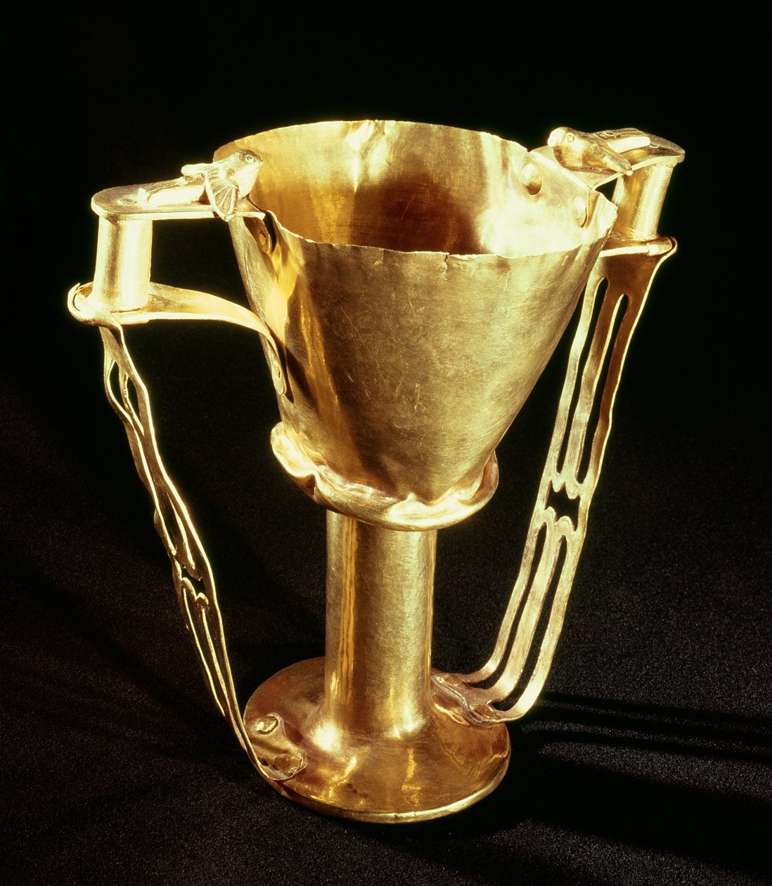 Nestorin kuppi, Mykeneen, noin 1550-1500 eKr. (kulta) (katso myös 11599) tekijältä Mycenaean