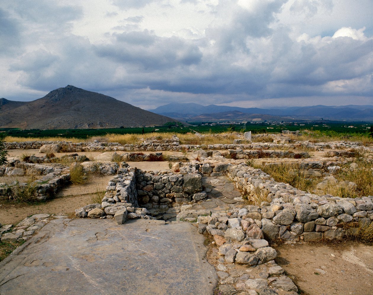 Mycenian taide: Mycenaean linnoituksen kylpylät, Tiryns Kaupunki, noin 1200 eaa. Kreikka tekijältä Mycenaean