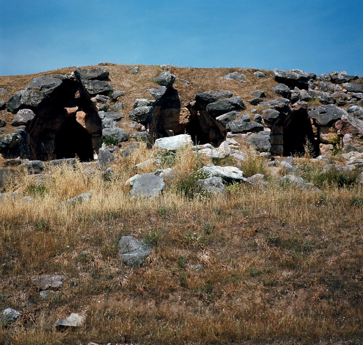 Mykeneen taidetta: Tirynthen kaupungin linnoituksiin rakennetut talot, noin 1200 eaa. Kreikka tekijältä Mycenaean