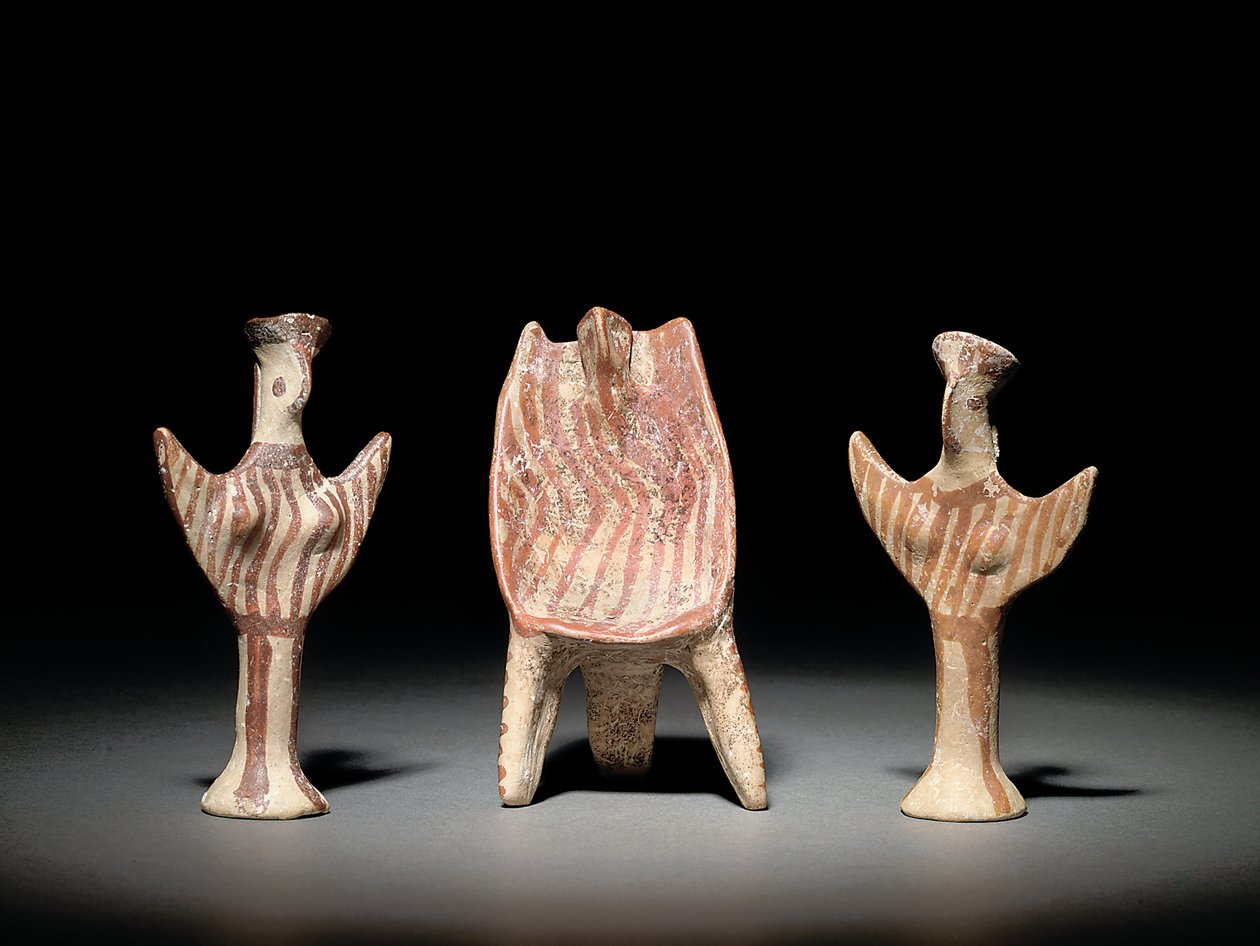 Psi-hahmo, valtaistuin istuvalla hahmolla ja Psi-hahmo, noin 1300-1200 eKr. (terrakotta) tekijältä Mycenaean