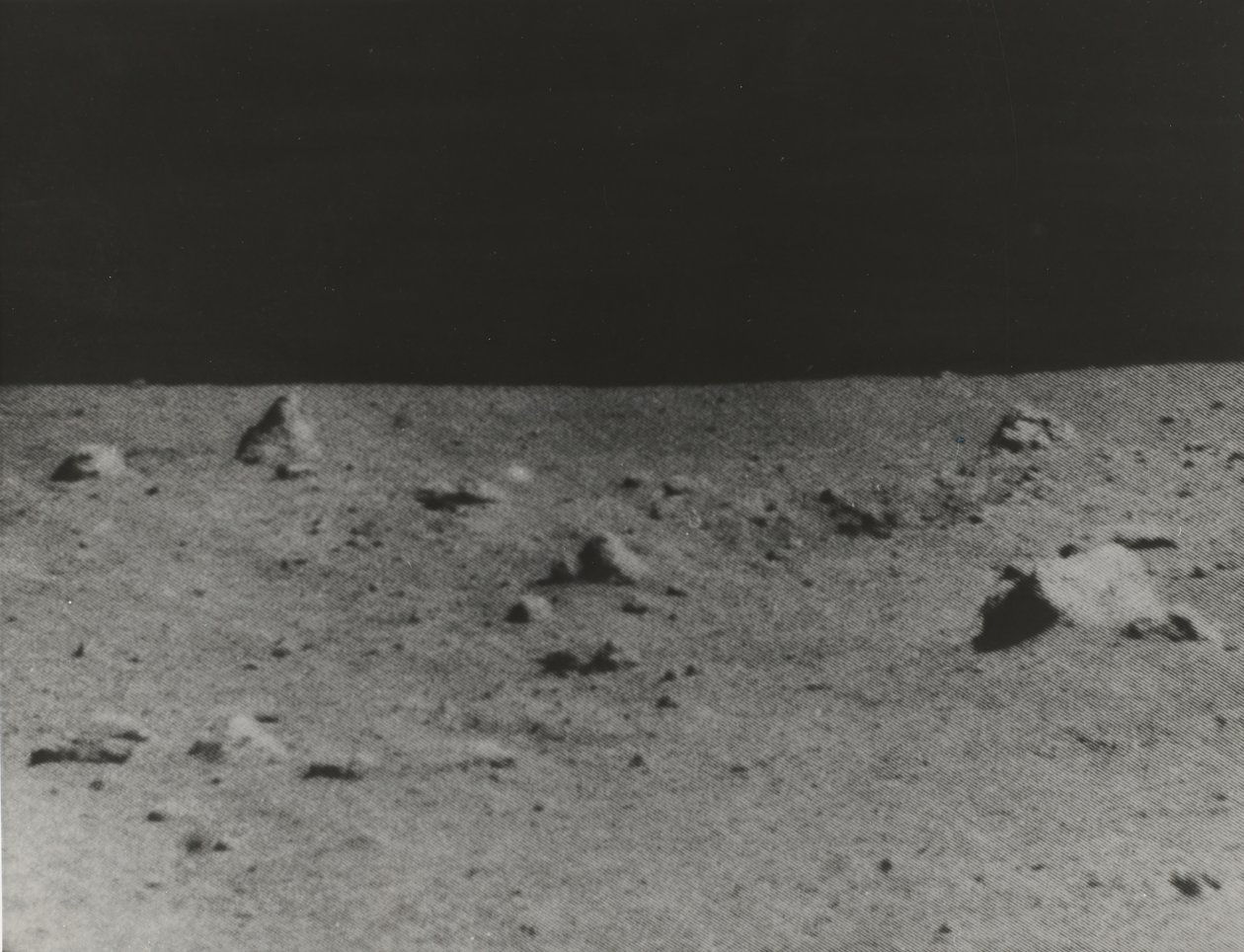 [Kuun pinnan valokuvannut Surveyor V], 1967. tekijältä NASA Images
