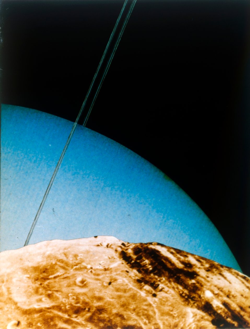 Uranus nähtynä Mirandasta, 1986. tekijältä NASA Images