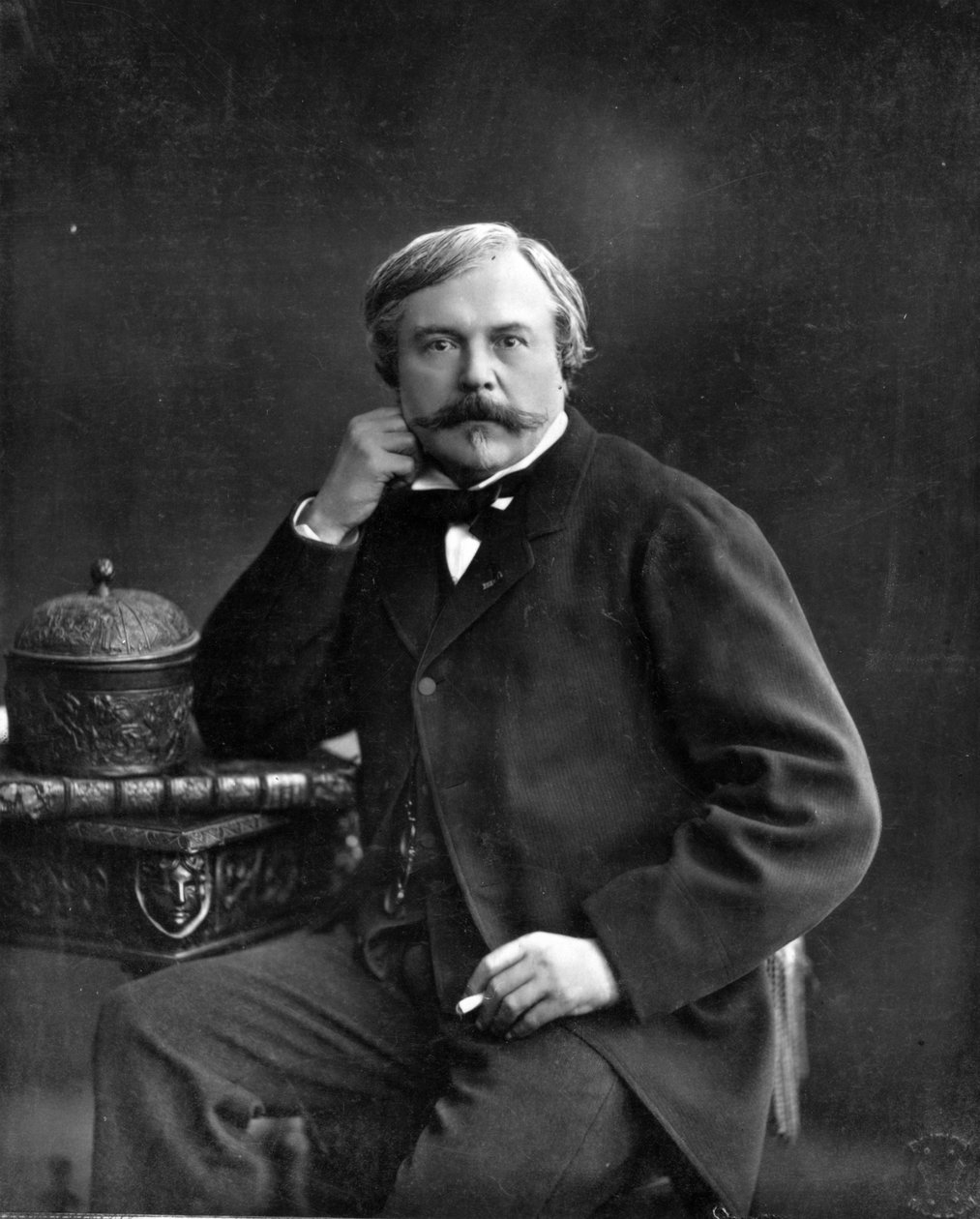 Edmond de Goncourt, Galerie Contemporainesta, n. 1874-78 tekijältä Nadar
