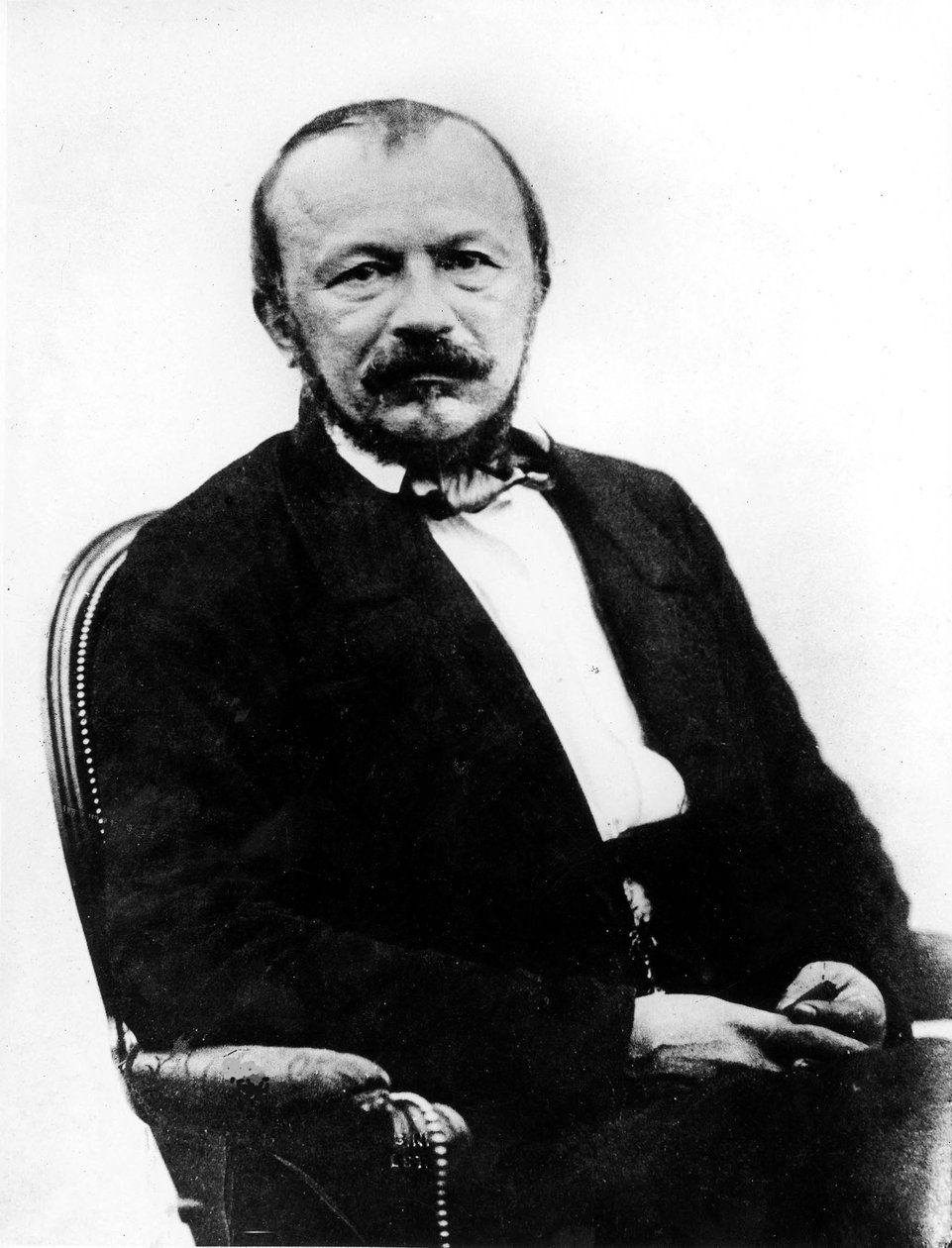 Gerard de Nerval (1808-1855) ranskalainen kirjailija, kuva otettu Disderi Albumista (n.16 sivu 9) tekijältä Nadar
