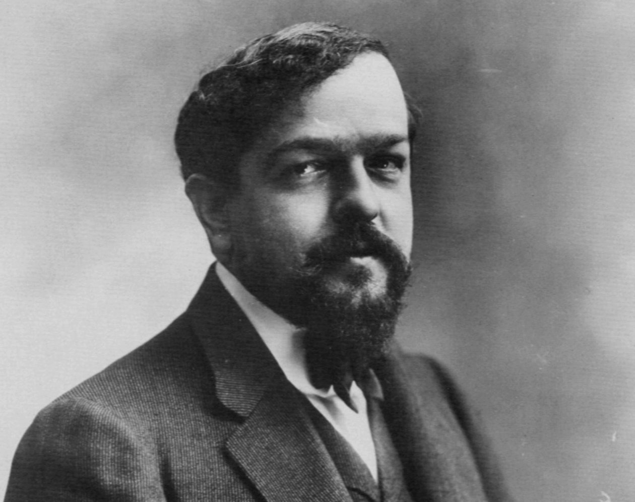 Claude Debussy, ranskalainen säveltäjä, 1909 tekijältä Nadar