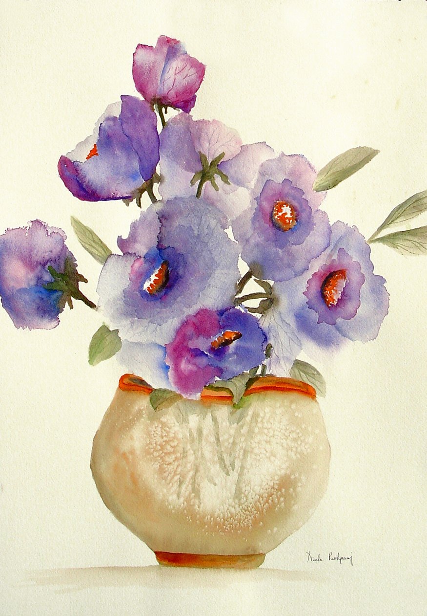 Violetti Anemones maljakossa tekijältä Neela Pushparaj
