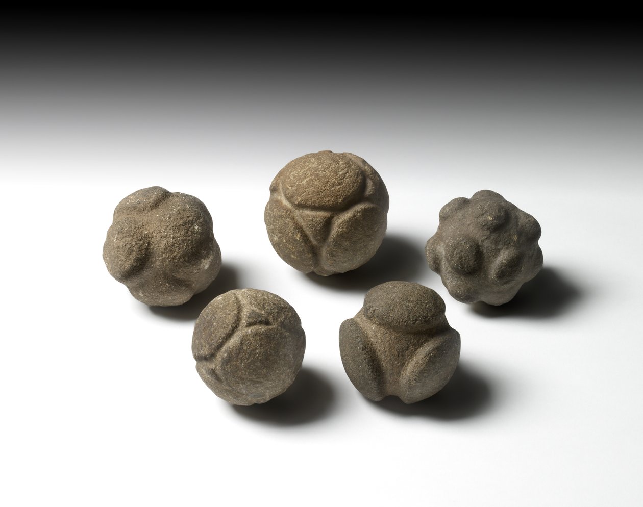 Veistetty pallo, myöhäinen neoliitti, Skotlanti, noin 3750-2000 eaa. tekijältä Neolithic
