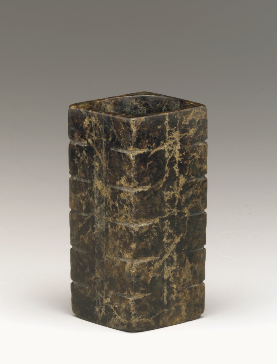 Tall tube (cong) Lake Tai region, Liangzhu culture, 3300-2250 BC (jade) tekijältä Neolithic Period Chinese School