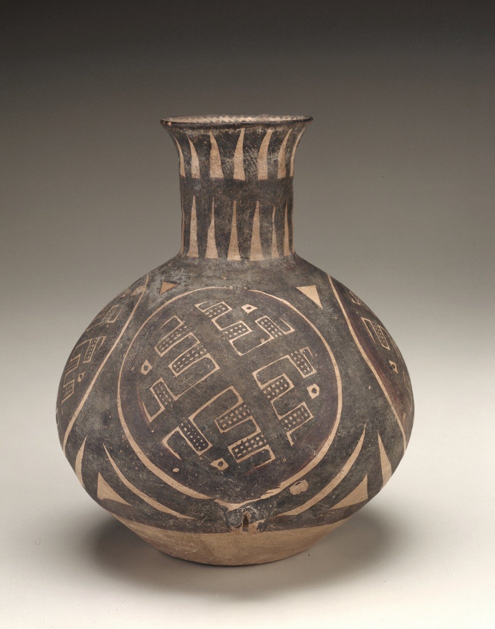 Urna, Gansun maakunta, noin 2000 eKr. (keraaminen) tekijältä Neolithic Period Chinese School