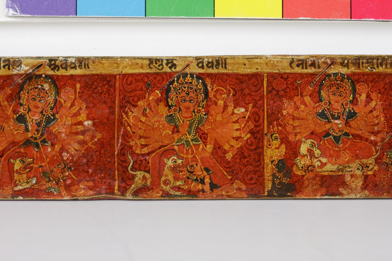 Yksityiskohta Devimahatmya-käsikirjoituksen kannesta (läpinäkymätön wc puulla) tekijältä Nepalese School