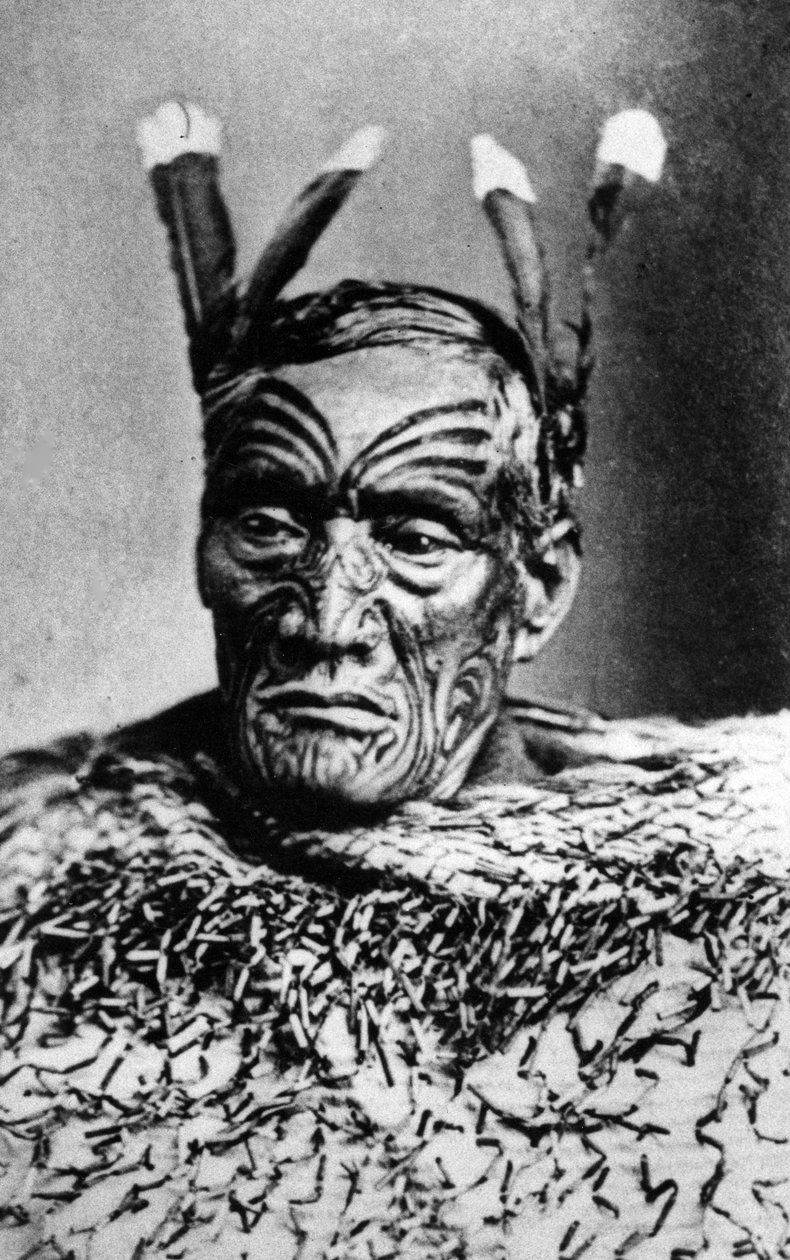 Maorimiehen muotokuva ennen vuotta 1880 tekijältä New Zealander Photographer