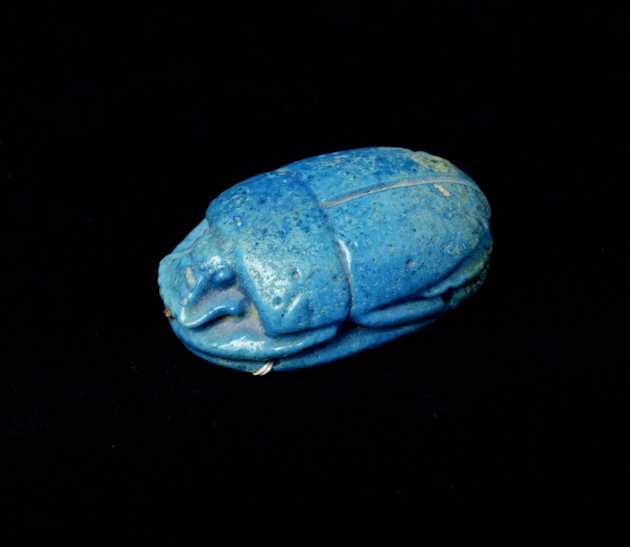 Skarabee muumiosta, Thebasta (fajanssi) tekijältä New Kingdom Egyptian