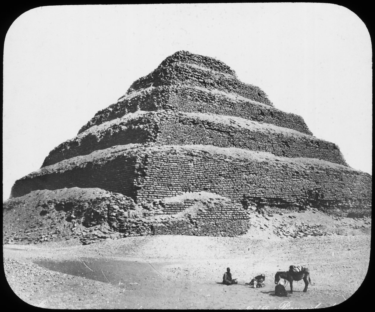 Kuningas Djoserin porraspyramidi, Saqqara, Egypti, 1890 tekijältä Newton and Co