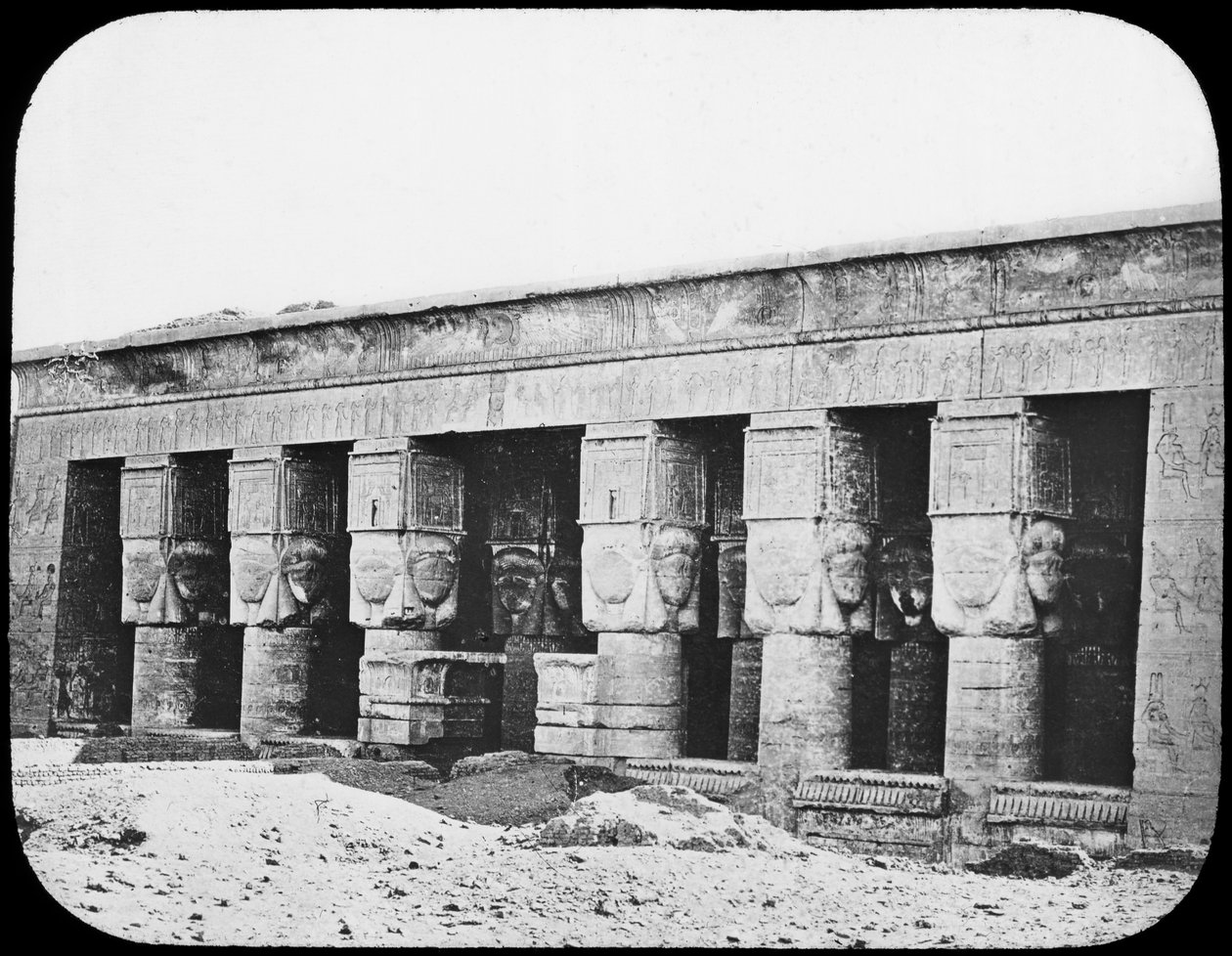 Hathorin temppeli, Dendera, Egypti, c1890. tekijältä Newton and Co