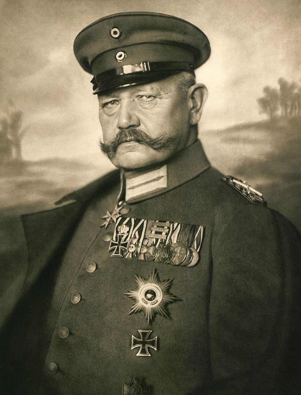 Paul von Hindenburgin muotokuva tekijältä Nicola Perscheid