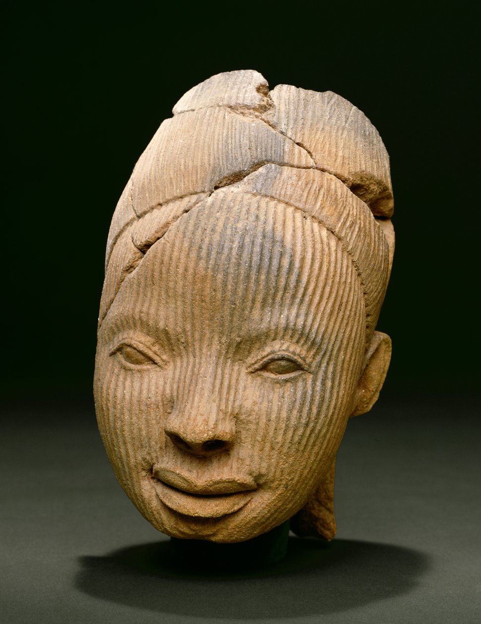 Pää hahmosta, Owo (terrakotta) tekijältä Nigerian