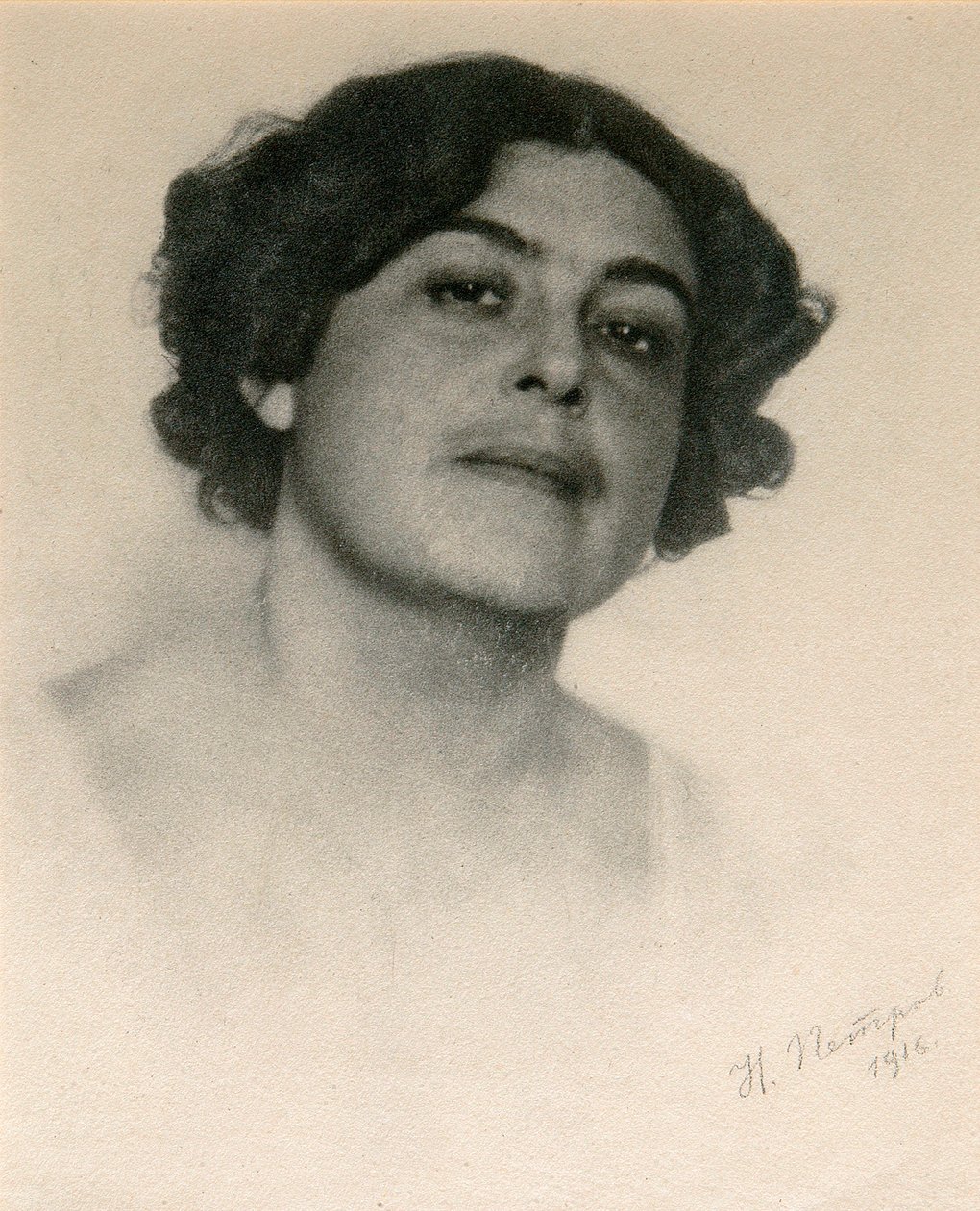 Muotokuva venäläisestä näyttelijä Voronetsista, v. 1916 tekijältä Nikolai Petrov