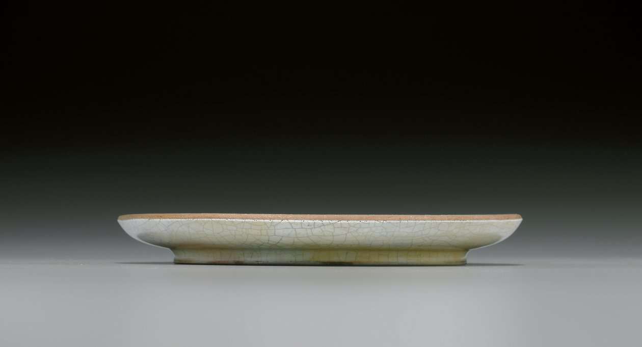 Harvinainen Ruyao-astia (keraaminen) (katso myös 466678 ja 466679) tekijältä Northern Song Dynasty Chinese School