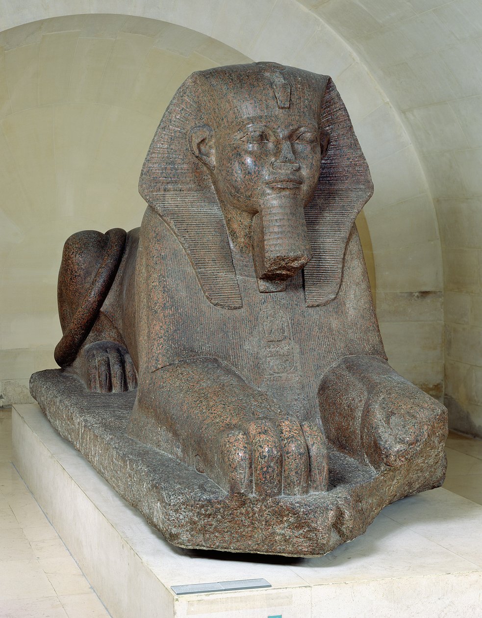 Iso sfinksi, Tanikselta (vaaleanpunainen graniitti) tekijältä Old Kingdom Egyptian