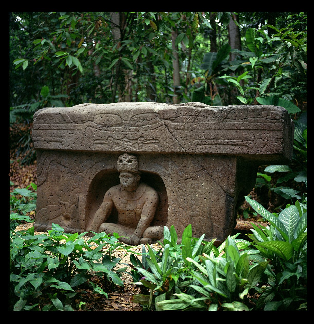 Alttari 4, esiklassinen kausi tekijältä Olmec