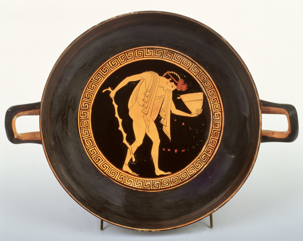 Ullakko Punahahmo kylix, 500-480 eKr. (keraaminen) tekijältä Onesimos Painter