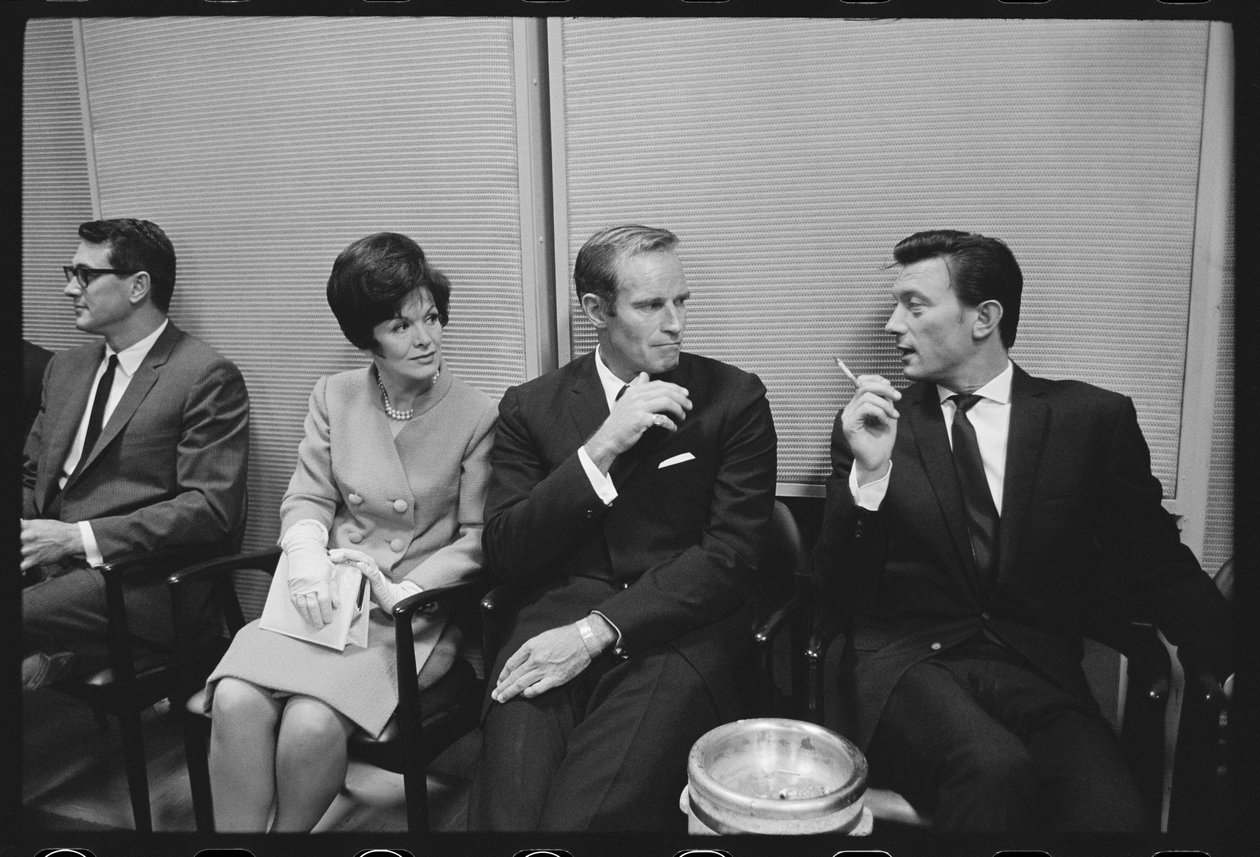 Rock Hudson, Charlton Heston, Laurence Harvey odottavat tapaamistaan prinsessa Margaretin tekijältä Orlando Suero