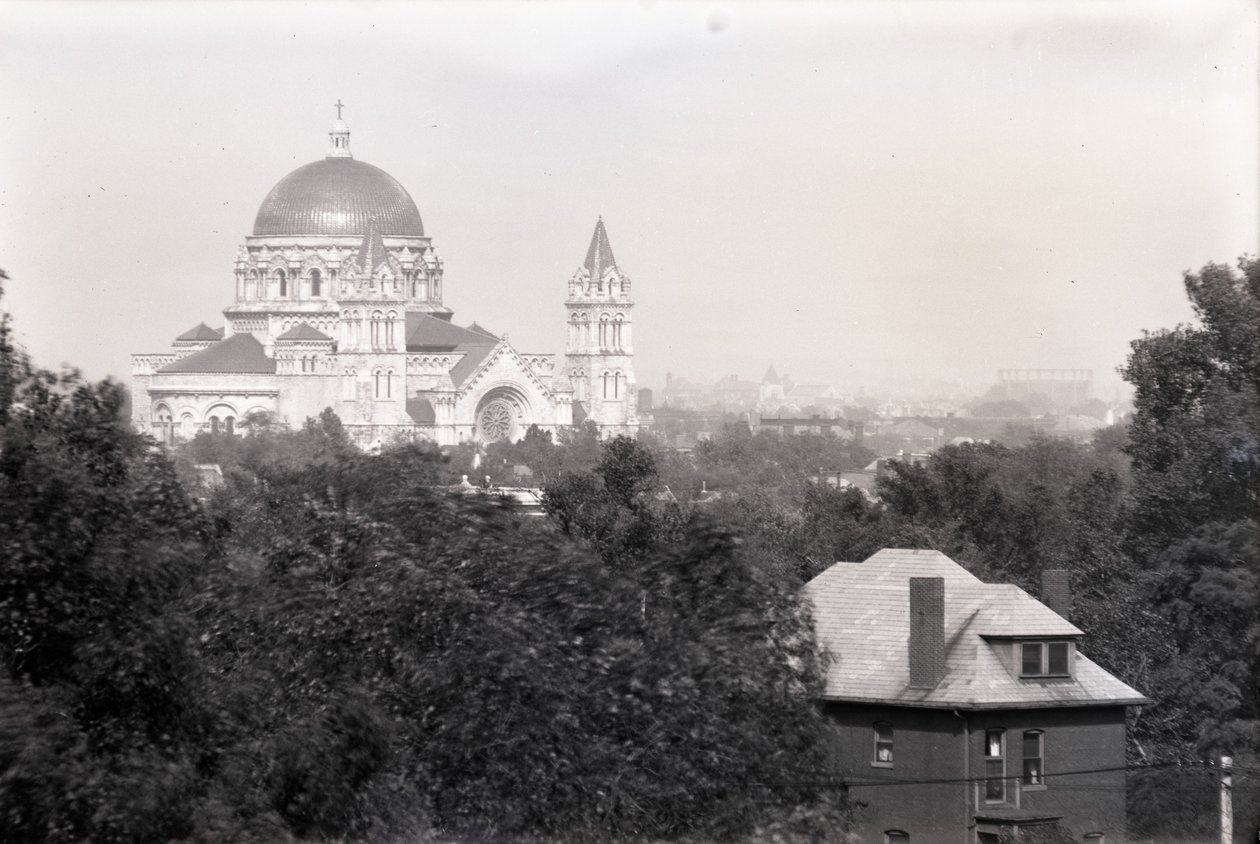 Uusi katedraali Barnesin sairaalasta, St.Louis, 19. syyskuuta 1919 tekijältä Oscar Kuehn
