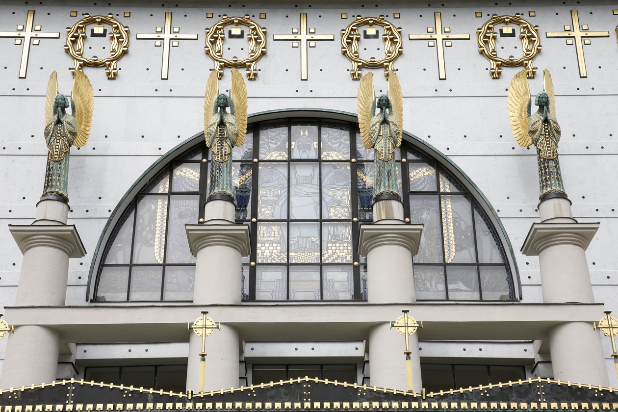 Am Steinhofin kirkko (kirkko Leopld) suunnitteli Otto Wagner, Wien, Itävalta (kuva) tekijältä Otto Wagner