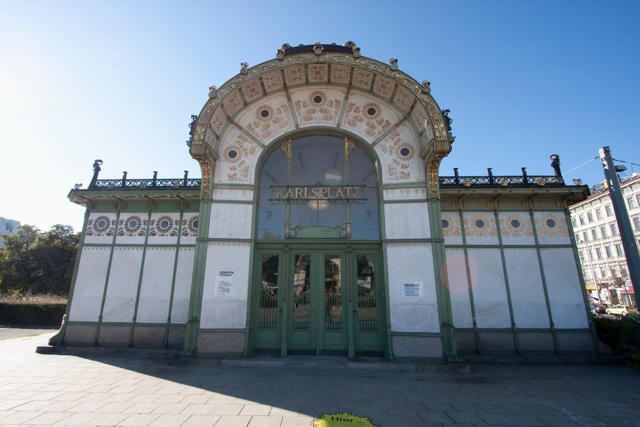 Otto Wagnerin suunnittelema Karlsplatzin Stadtbahn-asema, Wien (Wien), Itävalta tekijältä Otto Wagner