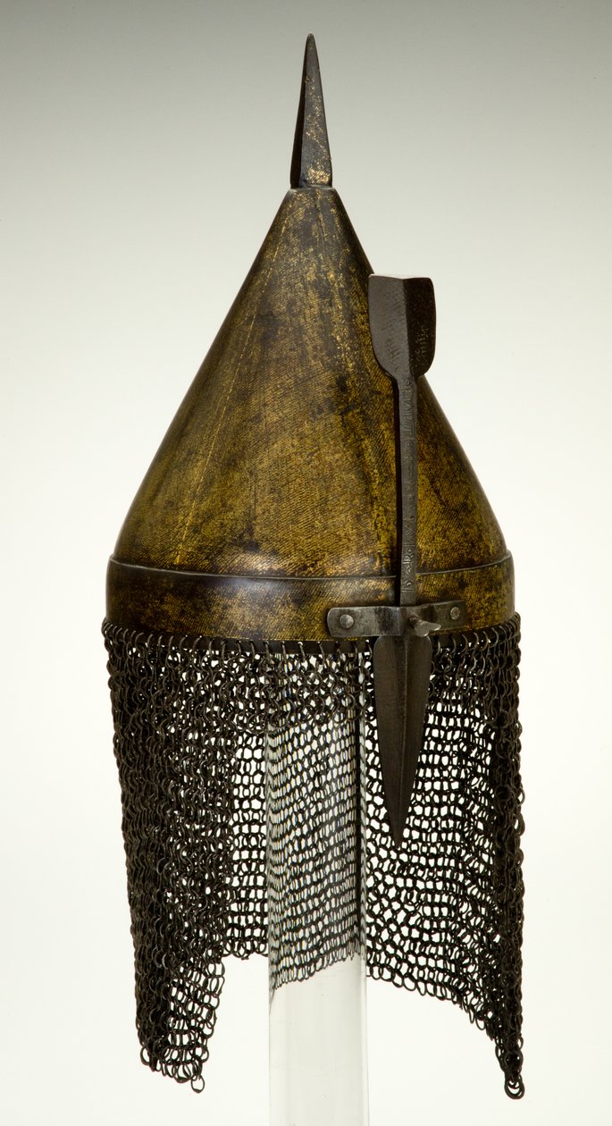 Kypärä, ehkä 1500-luvulta, muutettu 1800-luvulla (ruskeaa rautaa kullatuilla) tekijältä Ottoman School