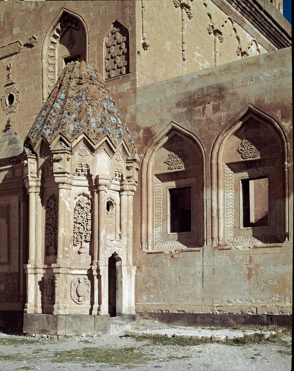 Näkymä Ishaq Pass Palacesta tekijältä Ottoman School