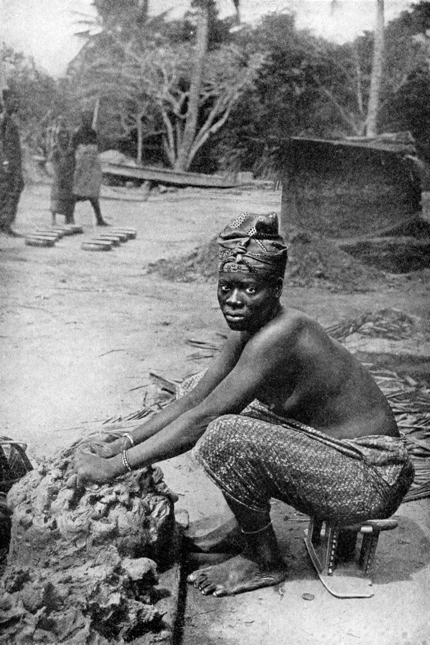 Gold Coastin savenvalaja ja sen savi, Ghana, Länsi-Afrikka, 1922. tekijältä P. A. McCann
