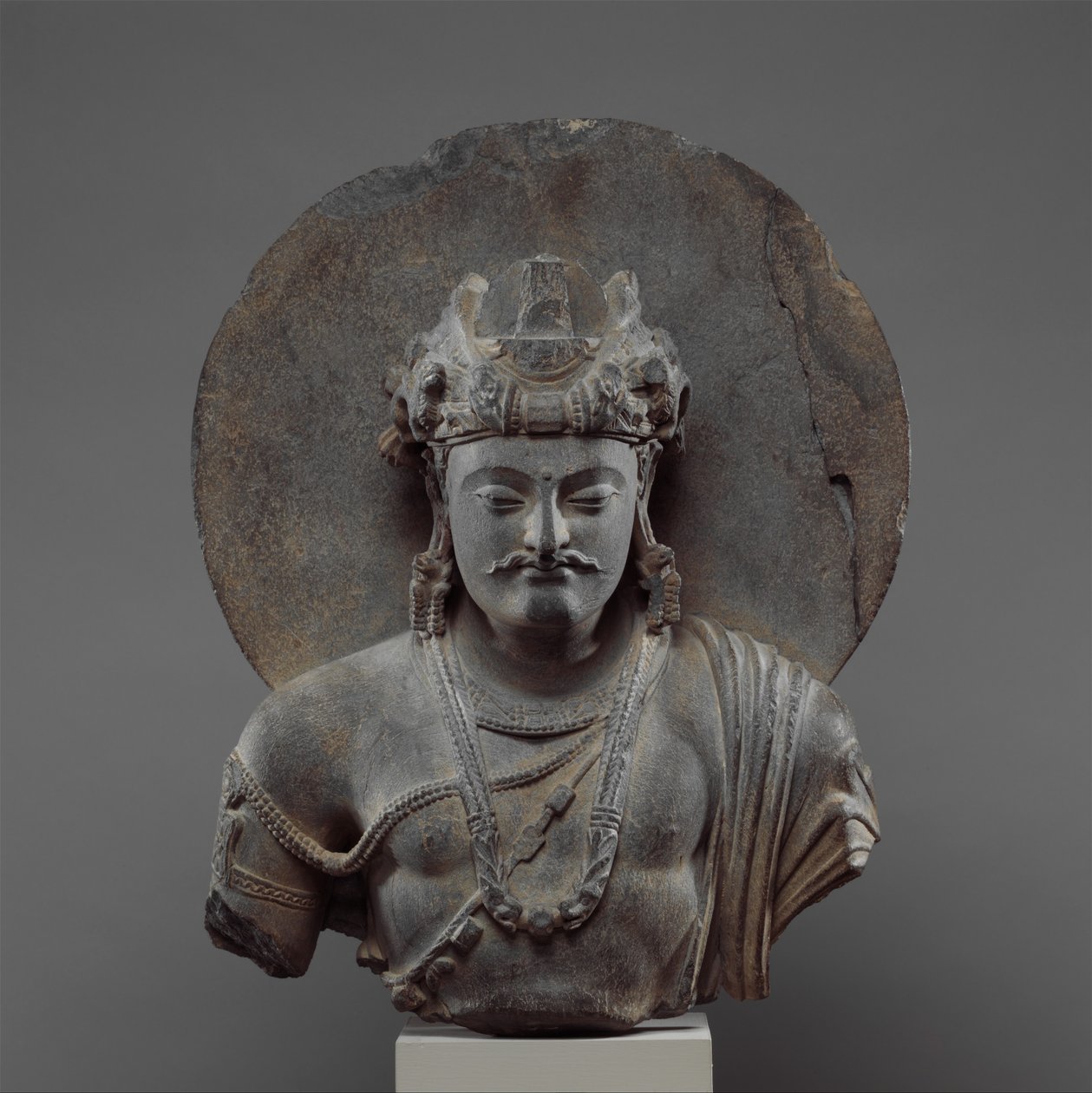 Bodhisattva Shakyamunin rintakuva, 3.–4. vuosisata (liuske) tekijältä Pakistani School