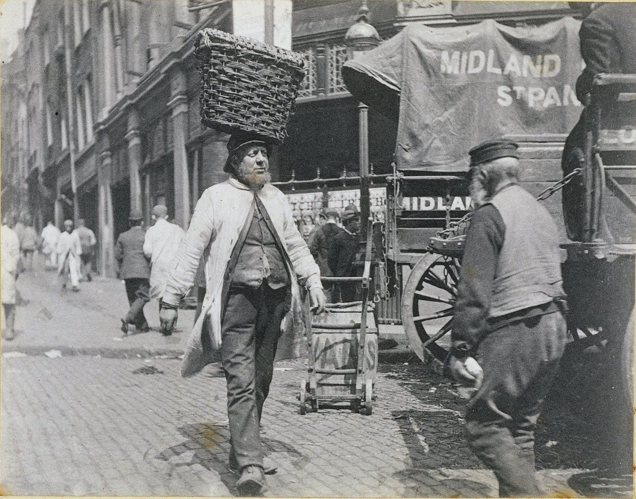 Kalaportterit Billingsgate Marketilla, 1893 tekijältä Paul Martin