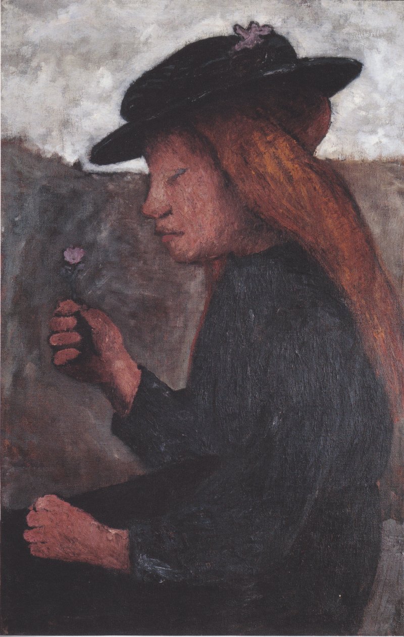 Istuva tyttö, jolla on musta hattu ja kukka oikeassa kädessään. tekijältä Paula Modersohn Becker