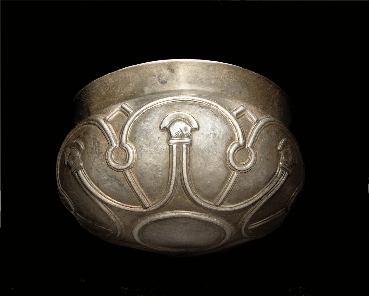 Pre-Achaemenid kulho, noin 6. vuosisadalla eKr tekijältä Persian School